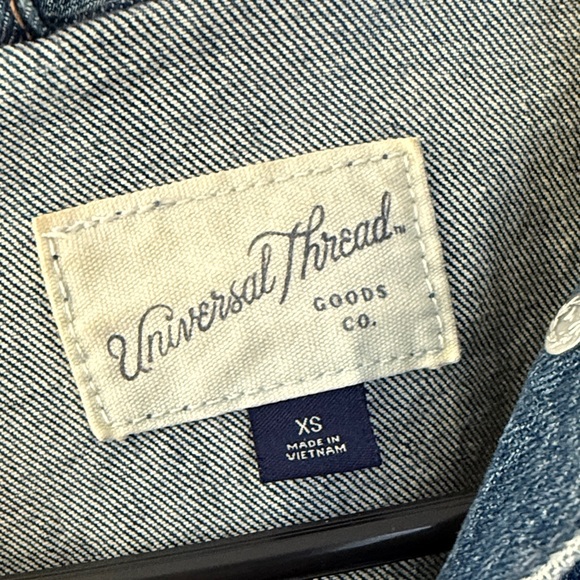 Universal Thread Blue Denim Jacket - Picture 2 of 3